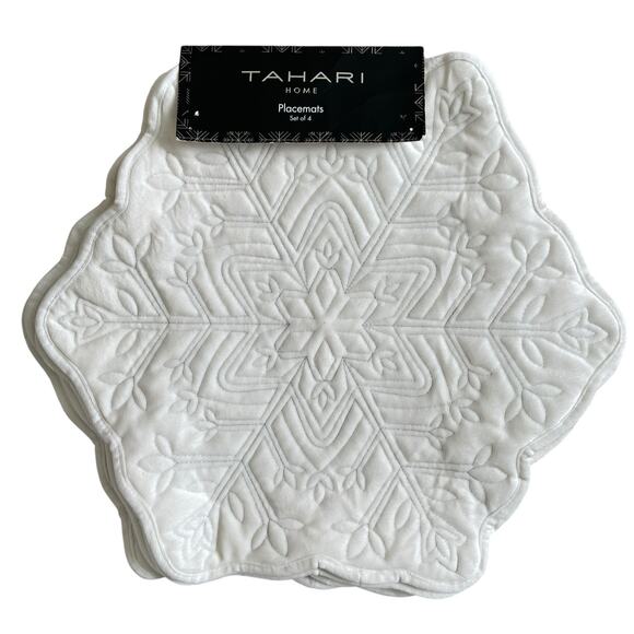 Tahari Home White Snowflake Velvet Placemats Set of 4 Christmas Holiday NEW - Picture 8 of 9